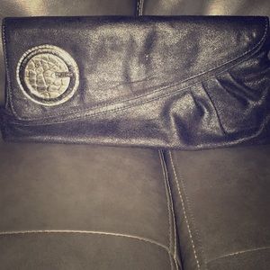 Gorgeous Guess Clutch 💥🔥🔥
